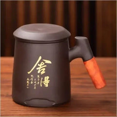 Traditional Chinese Purple Clay Tea Mug with Lid and Strainer Handmade Tea Cup Yixing Zisha Teacup Solid Wood Handle Tea Maker