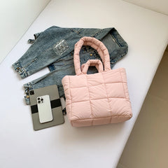 Women Puffer Tote Bag Fashion Shoulder Bag Large Capacity Soft Cloud Tote Bag Quilted Tote Purse Stylish Commuting Bag