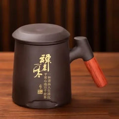 Traditional Chinese Purple Clay Tea Mug with Lid and Strainer Handmade Tea Cup Yixing Zisha Teacup Solid Wood Handle Tea Maker